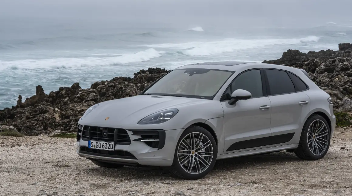 2023 Porsche Macan Turbo