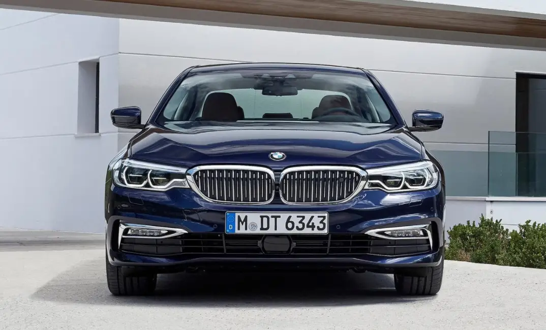 2023 BMW 5 Series Images