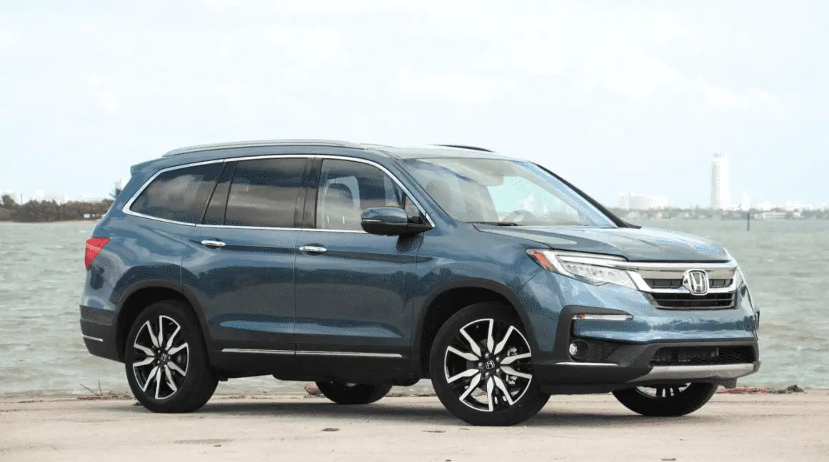 6 Best 3-Row SUV 2023 with Generous Space and Sophisticated Cabin 2023 Honda Pilot as Best 3-Row SUV 2023