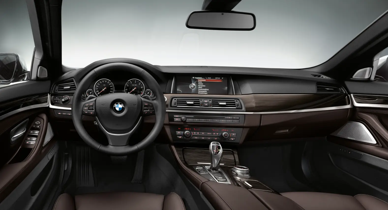 2024 BMW 5 Series Interior