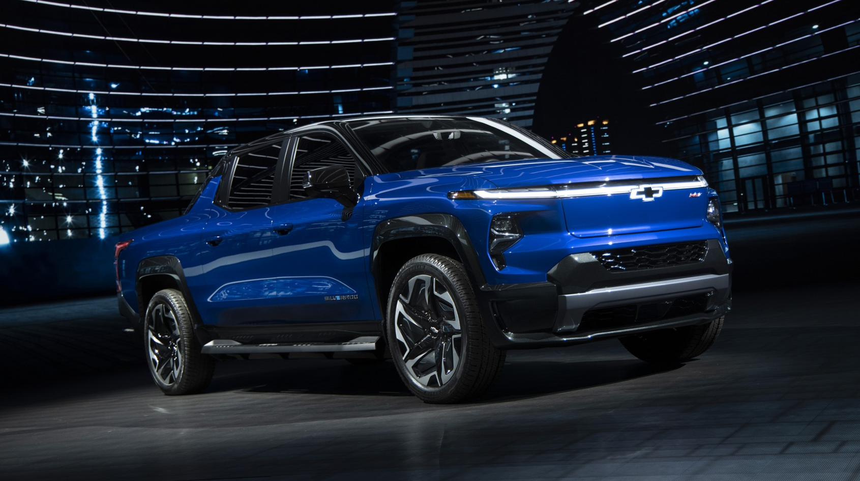 2024 Chevy Silverado EV Exterior