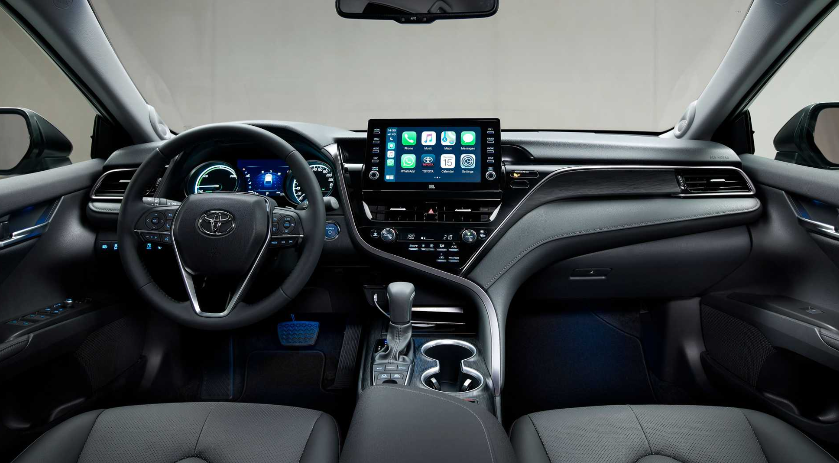 2025 Toyota Camry Hybrid Xle Interior
