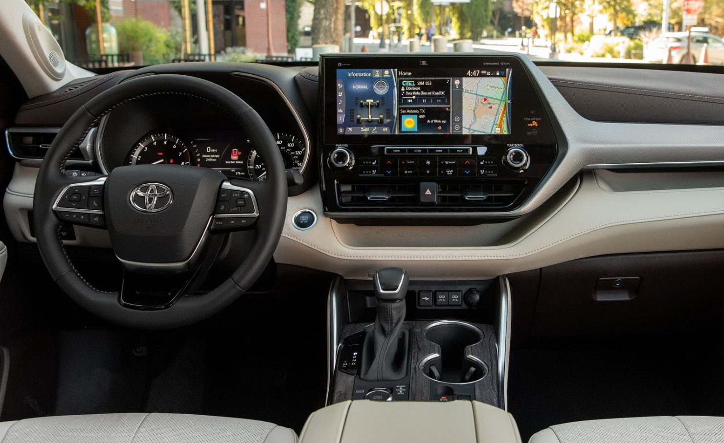 2024 Toyota Highlander Interior