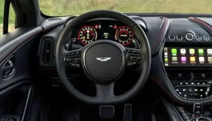 2025 Aston Martin Vanquish design interior