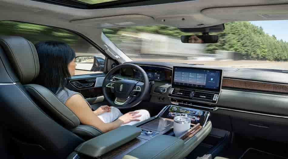 2024 Lincoln Navigator performance