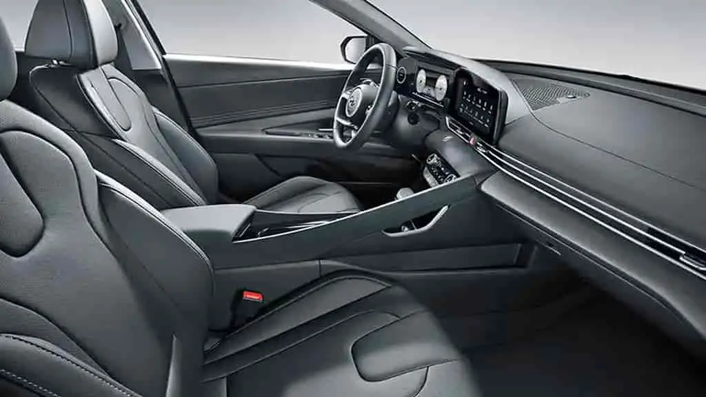 2024 Hyundai Elantra performance handling