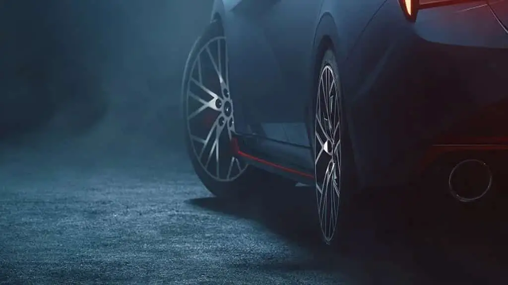 2024 Hyundai Elantra release date wheels tires brakes