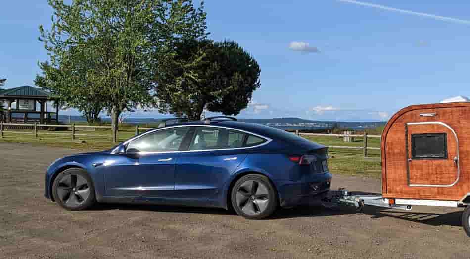 2024 tesla model 3 towing capacity cargo space