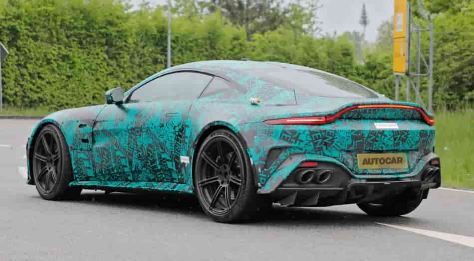 2024 aston martin vantage spy photos images