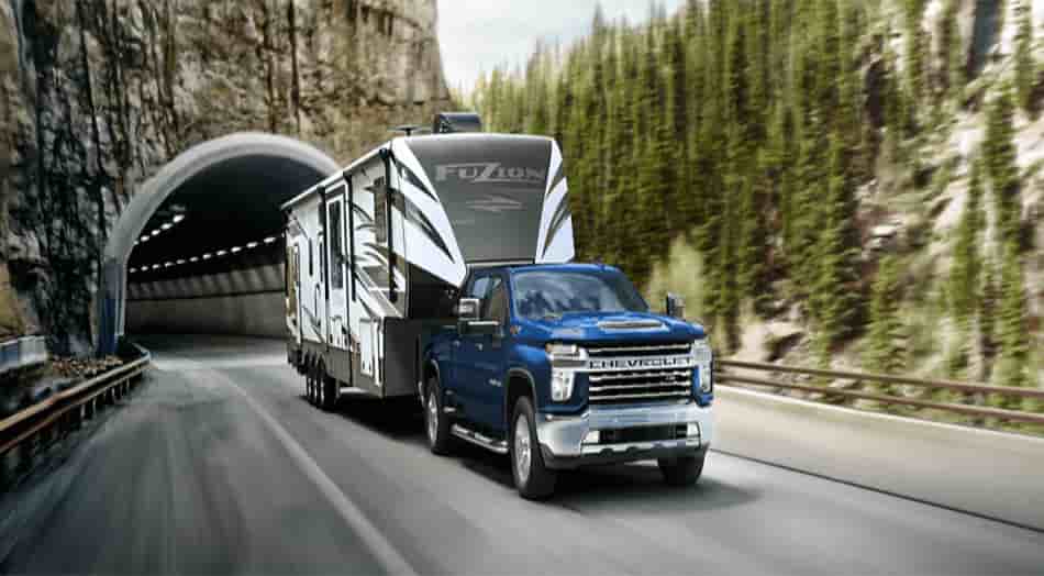 2025 chevy silverado towing capacity