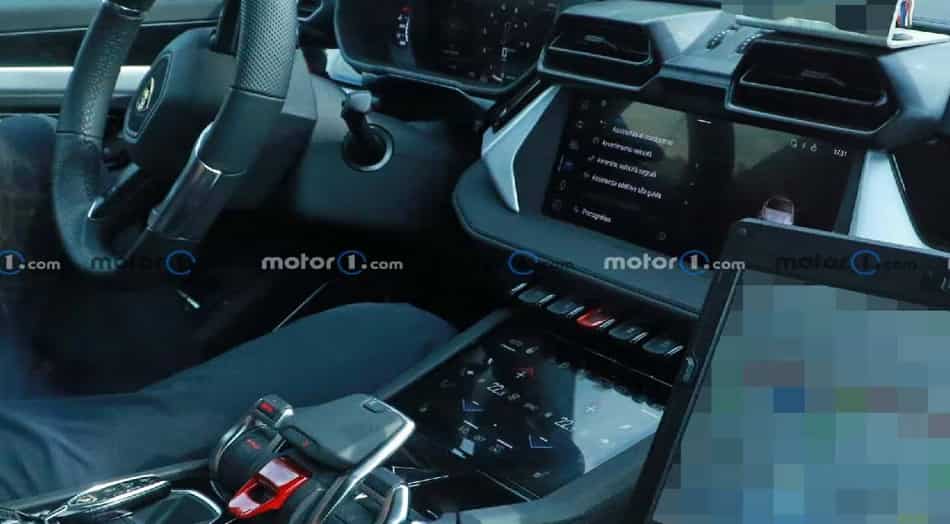 2025 lamborghini urus interior specs